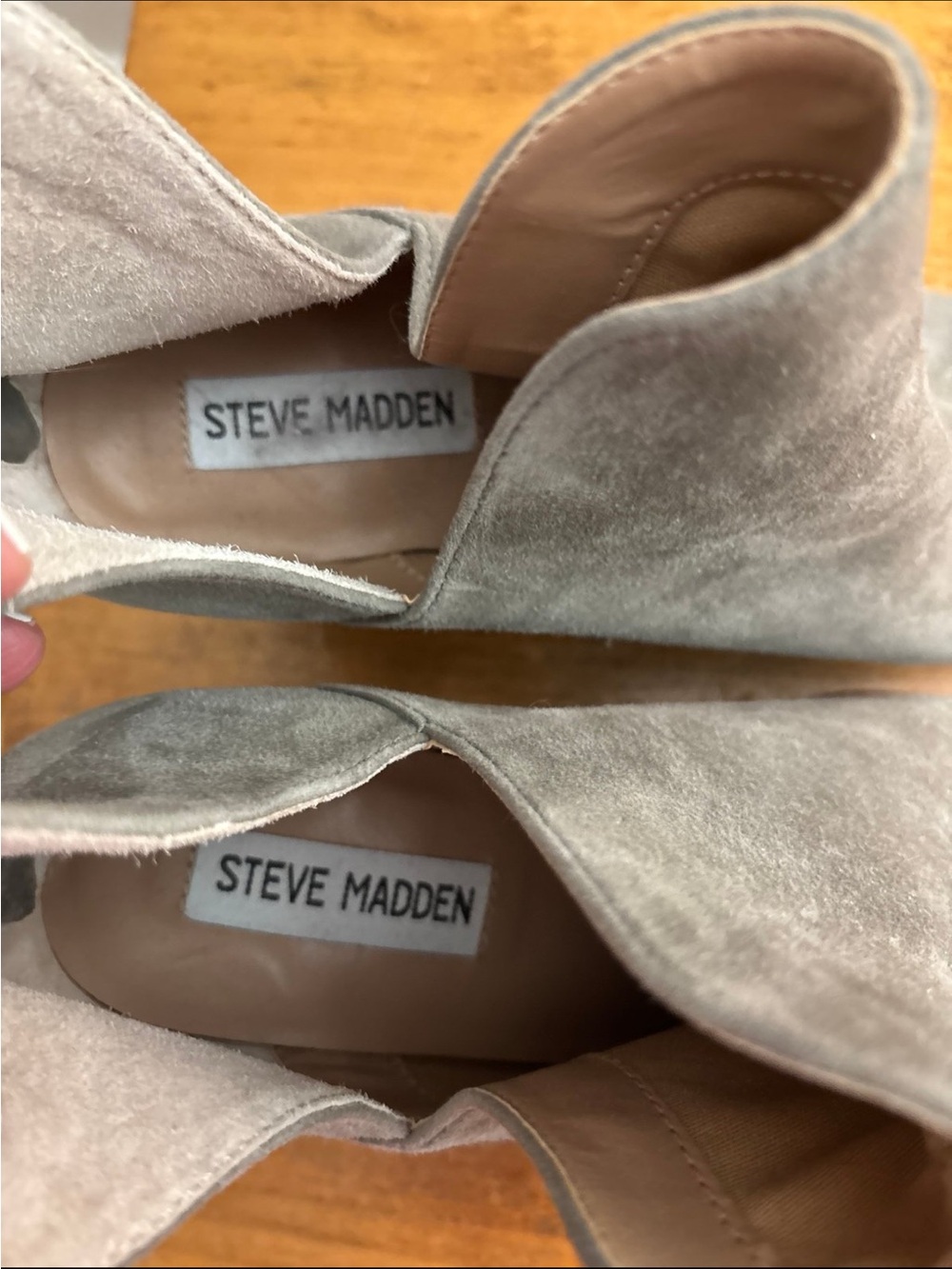 Steve Madden Gray Suede V-Cut Ankle Booties - Picture 4 of 4